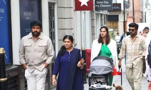 లండన్ బయలుదేరిన మెగా ఫ్యామిలీ!