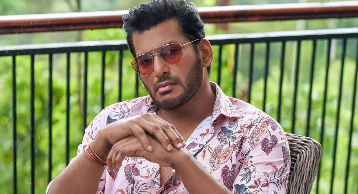 తమిళ హీరో విశాల్ కు అస్వస్థత ! తమిళ హీరో విశాల్ కు అస్వస్థత !