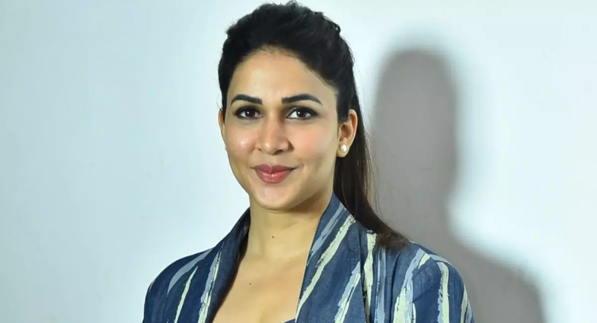 ప్రెగ్నెంట్ అయినా.. ప్రొఫెషనలిజం వీడలేదు ప్రెగ్నెంట్ అయినా.. ప్రొఫెషనలిజం వీడలేదు