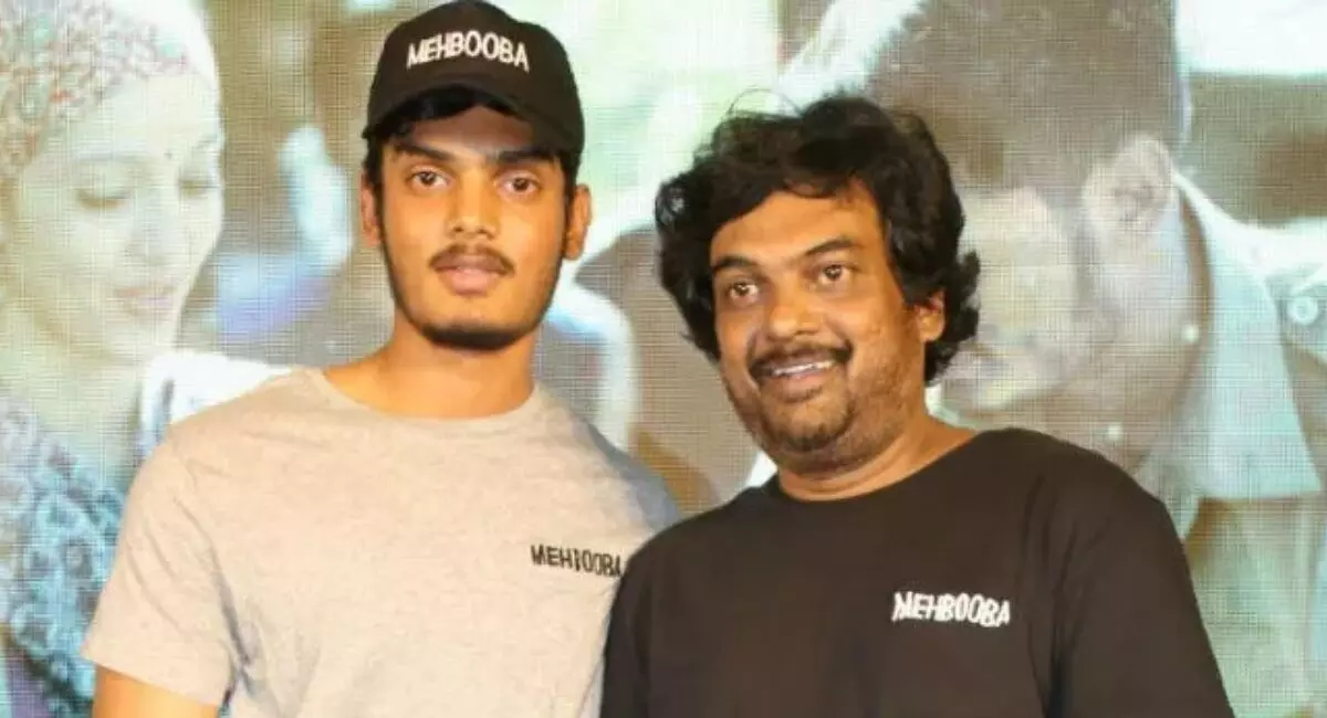 నాలుగేళ్ళ తర్వాత మళ్లీ తండ్రీకొడుకుల కాంబో ? నాలుగేళ్ళ తర్వాత మళ్లీ తండ్రీకొడుకుల కాంబో ?