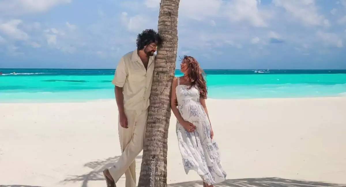 మాల్దీవ్స్ లో చిల్ అవుతున్న వరుణ్ అండ్ లావణ్య ! మాల్దీవ్స్ లో చిల్ అవుతున్న వరుణ్ అండ్ లావణ్య !