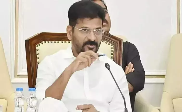 క్రమశిక్షణ తప్పితే వేటు తప్పదు అన్న సీఎం రేవంత్ క్రమశిక్షణ తప్పితే వేటు తప్పదు అన్న సీఎం రేవంత్