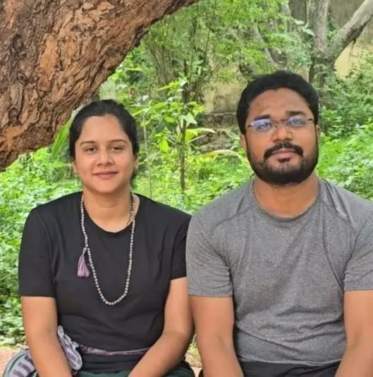 జర్నలిస్ట్ స్వేచ్ఛ ఆత్మహత్య కేసులో పూర్ణచందర్ రావు లొంగుబాటు జర్నలిస్ట్ స్వేచ్ఛ ఆత్మహత్య కేసులో పూర్ణచందర్ రావు లొంగుబాటు