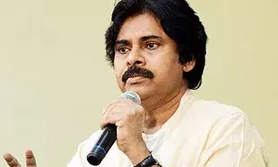 హిందీ భాషపై  వ్యతిరేకత సరికాదు: పవన్ కళ్యాణ్ ఘాటు వ్యాఖ్యలు