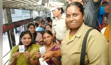 మహా లక్ష్మి విజయగాథ: 200 కోట్ల ఉచిత ప్రయాణాలు! మహా లక్ష్మి విజయగాథ: 200 కోట్ల ఉచిత ప్రయాణాలు!