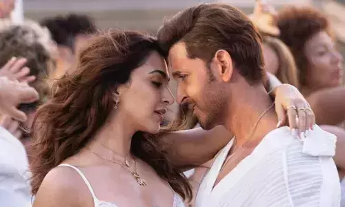 ‘వార్ 2‘ నుంచి రొమాంటిక్ సాంగ్