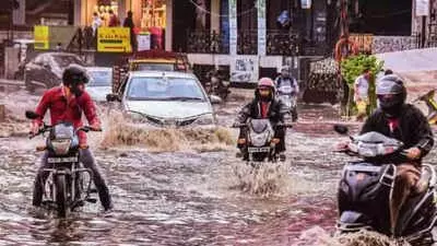 హైదరాబాద్ వాసులకు పోలీసుల హెచ్చరిక హైదరాబాద్ వాసులకు పోలీసుల హెచ్చరిక