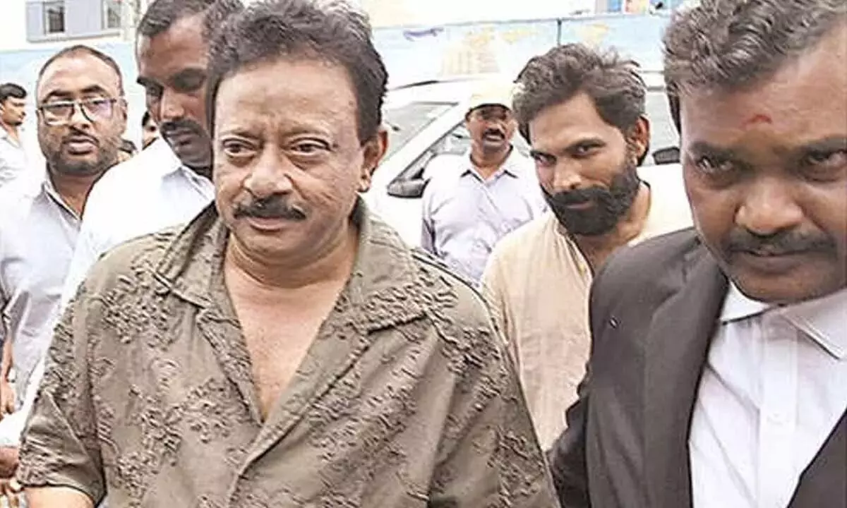 ఆర్జీవీని 11 గంటలపాటు విచారణ ఆర్జీవీని 11 గంటలపాటు విచారణ
